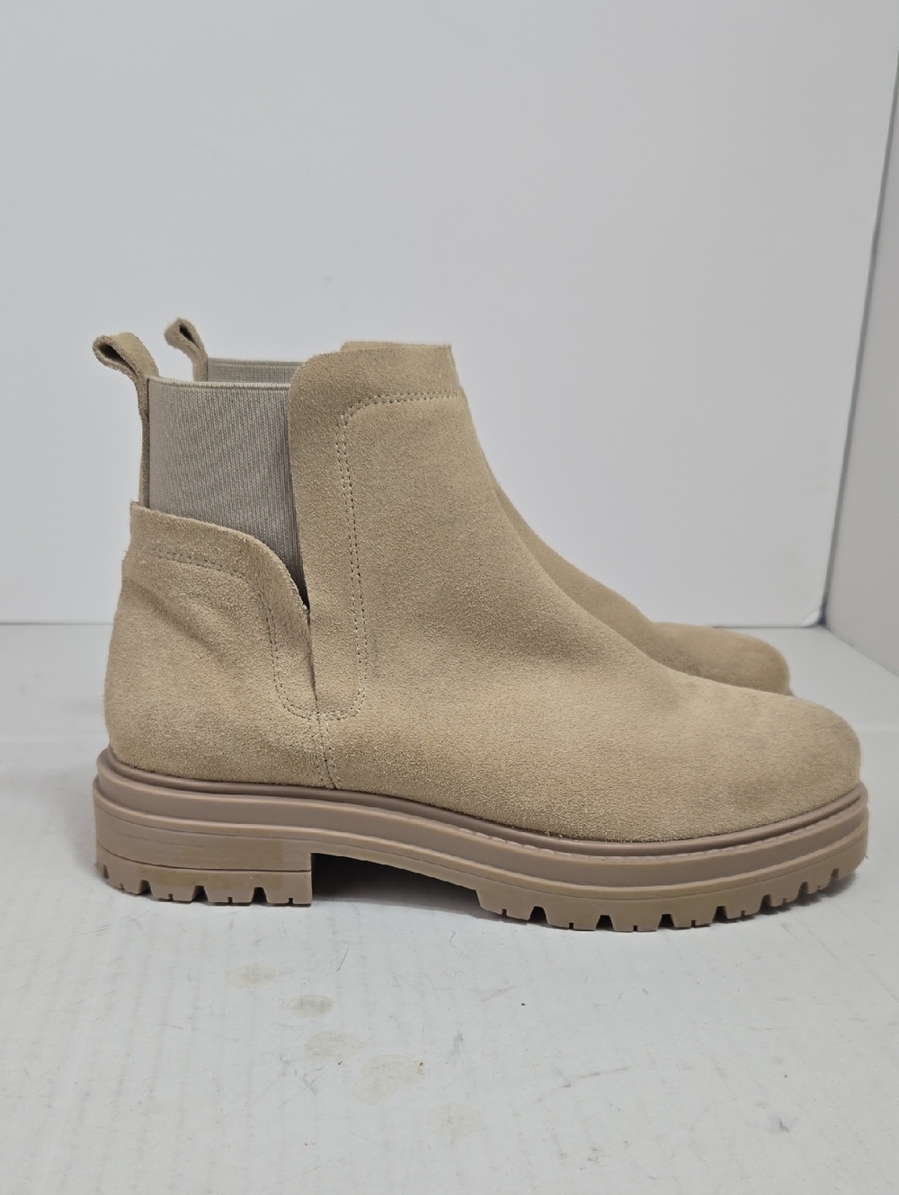 Steve Madden Moira Boutie Sand Suede Women's Sz 8 Combat Moto Chunky Casual